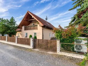 Prodej rodinného domu, Hradištko, V Klících, 240 m2