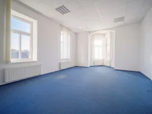 Pronájem kanceláře, Jičín, 17. listopadu, 688 m2