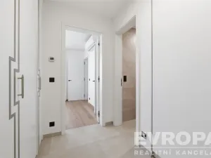Pronájem bytu 2+kk, Praha - Břevnov, U Petřin, 88 m2