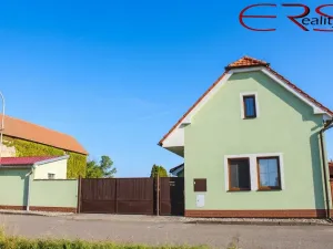 Prodej rodinného domu, Kostelní Hlavno, 270 m2