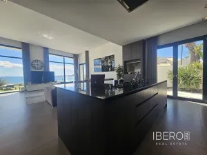 Prodej rodinného domu, Algeciras, Španělsko, Calle del Cabo Roig, 479 m2
