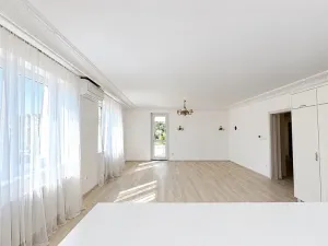 Pronájem vily, Zlín, 574 m2
