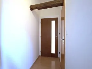 Pronájem bytu 1+kk, Benešov - Bedrč, 24 m2