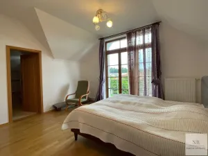 Pronájem rodinného domu, Kolová, 372 m2