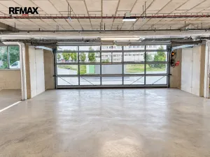 Pronájem garážového stání, Hradec Králové - Nový Hradec Králové, Pod Zámečkem, 15 m2