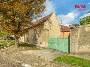Prodej obchodního prostoru, Buštěhrad, Náměstí, 226 m2