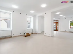 Pronájem komerční nemovitosti, Rosice, Palackého nám., 100 m2