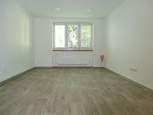 Pronájem bytu 2+kk, Uherské Hradiště, Tř. Maršála Malinovského, 65 m2