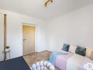Prodej bytu 3+1, Střevač, 69 m2