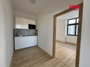 Pronájem kanceláře, Mělník, náměstí Karla IV., 57 m2