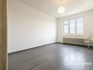 Pronájem bytu 2+kk, Praha - Libeň, Zenklova, 49 m2
