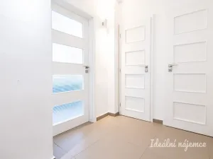 Pronájem bytu 2+kk, Praha - Libeň, Zenklova, 49 m2