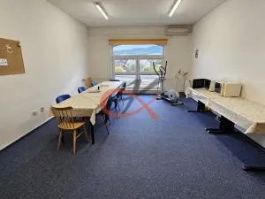 Pronájem kanceláře, Zašová, 200 m2