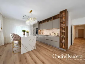 Prodej rodinného domu, Jeviněves, 200 m2