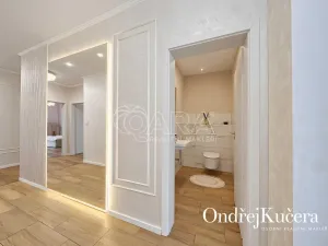 Prodej rodinného domu, Jeviněves, 200 m2