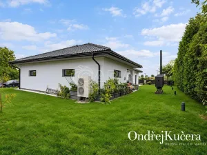 Prodej rodinného domu, Jeviněves, 200 m2