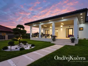 Prodej rodinného domu, Jeviněves, 200 m2