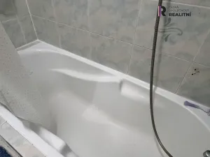 Prodej bytu 2+kk, Karlovy Vary, Moravská, 43 m2