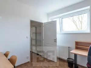 Pronájem obchodního prostoru, Praha - Kolovraty, Kupkova, 35 m2