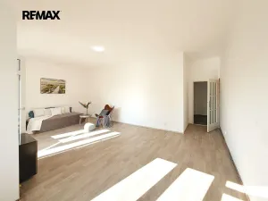 Prodej bytu 2+1, Praha - Nusle, Kloboučnická, 69 m2