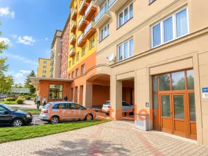Pronájem bytu 2+1, Ostrava - Poruba, Hlavní třída, 60 m2