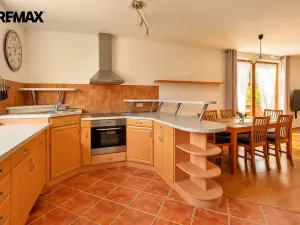 Prodej rodinného domu, Rybitví, Jiráskova, 155 m2