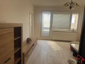 Pronájem bytu 3+1, Zlín, Budovatelská, 69 m2