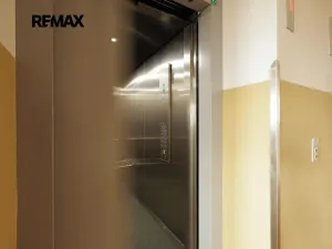 Prodej bytu 1+kk, Praha - Háje, Hlavatého, 27 m2