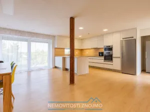 Prodej rodinného domu, Chvalovice, 220 m2