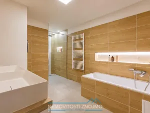 Prodej rodinného domu, Chvalovice, 220 m2