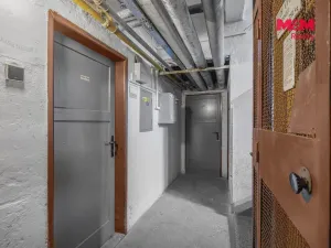 Prodej bytu 2+kk, Kralupy nad Vltavou - Lobeček, nám. Mládežníků, 52 m2