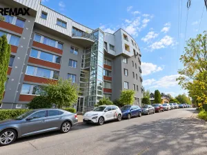 Pronájem bytu 2+kk, Praha - Vokovice, Lužná, 70 m2