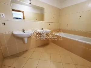 Prodej bytu 2+kk, Praha - Hrdlořezy, Nad Smetankou, 70 m2