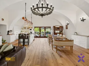 Prodej vily, Jemnice, Husova, 1025 m2