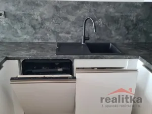 Pronájem bytu 2+kk, Opava - Kateřinky, Zeyerova, 48 m2