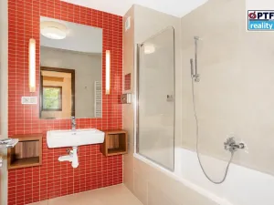 Pronájem bytu 2+kk, Plzeň, U Borského parku, 52 m2