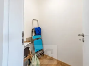 Pronájem bytu 1+kk, Praha - Hlubočepy, Pivcova, 29 m2