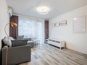 Pronájem bytu 3+kk, Praha - Vysočany, Strnadových, 83 m2