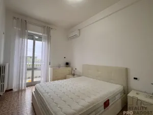 Prodej bytu 4+kk, Via C. Colombo, Silvi, Itálie, 80 m2