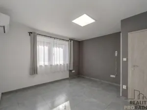 Prodej rodinného domu, Kojátky, 99 m2