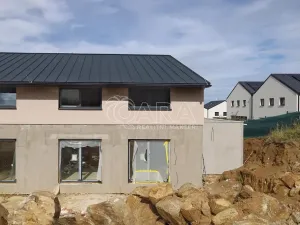 Prodej rodinného domu, Kamenice, Benešovská, 156 m2