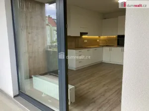 Pronájem bytu 2+kk, Plzeň, Na Roháči, 64 m2