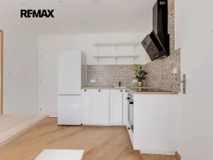 Prodej rodinného domu, Praha - Malešice, Bakalářská, 207 m2
