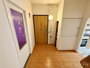 Prodej bytu 4+1, Teplice - Prosetice, Pod školou, 83 m2