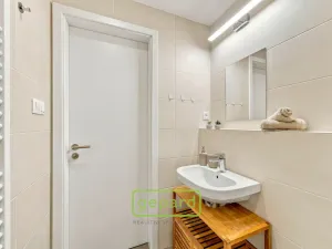 Prodej bytu 2+kk, Unhošť, Karla Čapka, 35 m2
