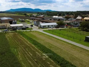 Prodej pozemku pro bydlení, Ivaň, 715 m2