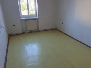 Prodej atypického bytu, České Velenice, Tylova, 107 m2