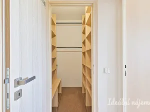 Pronájem bytu 3+1, Brno - Lesná, Milénova, 68 m2