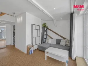 Pronájem bytu 1+kk, Praha - Libeň, Nad Kolčavkou, 28 m2