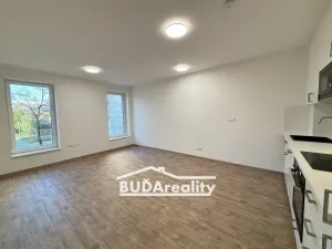 Pronájem bytu 2+kk, Zlín, Lorencova, 58 m2